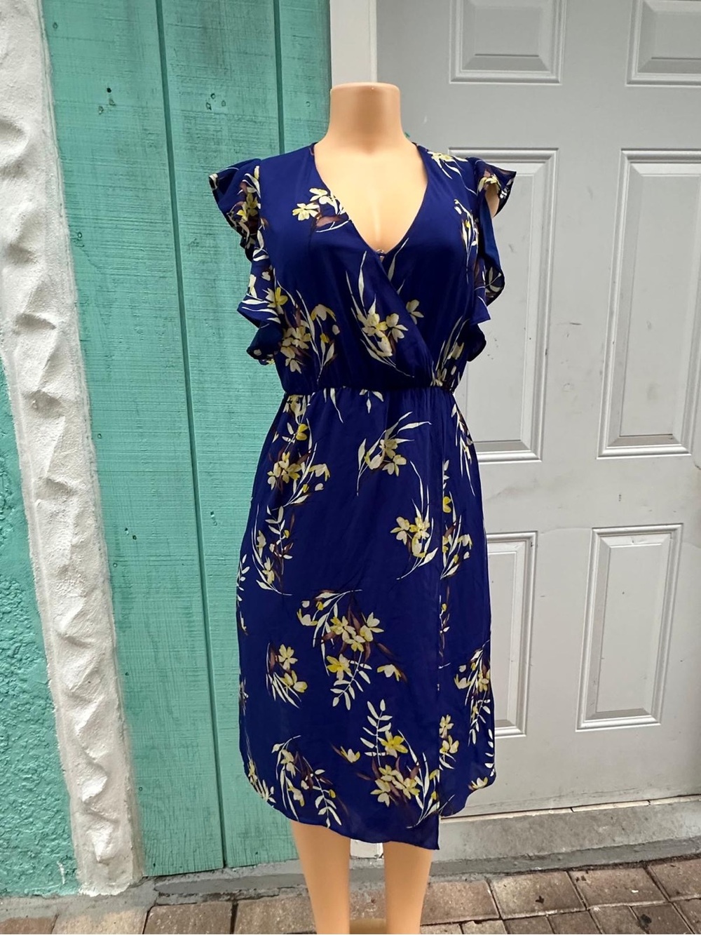 nine britton Royal Blue Floral Wrap Dress Size S